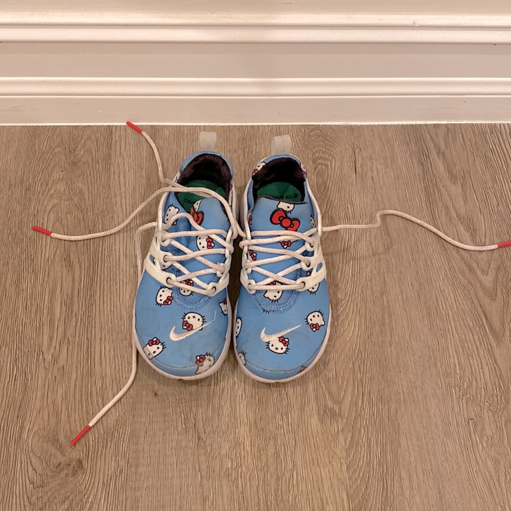 Nike Hello Kitty Sneakers-Size 1Y